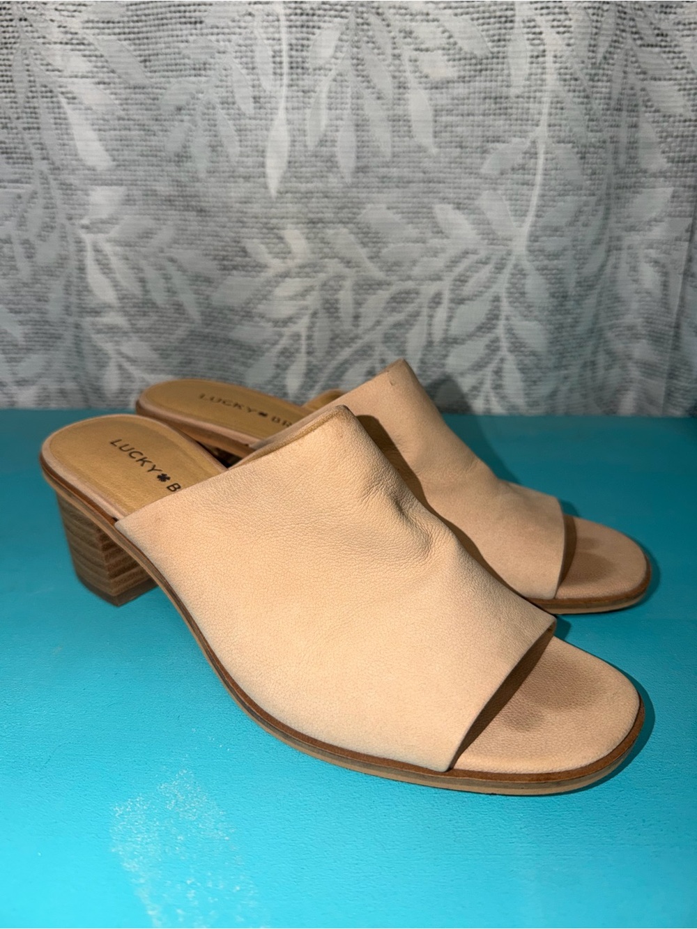 Lucky Brand Leather Slides Nude Color 38/7.5 Style Lutena